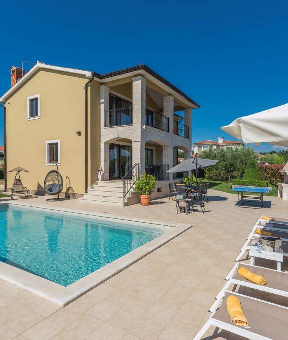 Villa Vanesa with Private Pool and Whirlpool